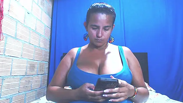 Snapshot of isabella_dirty69 chatting on 27, 2, 2025 isabella dirty69 online show from 27, 2, 2025