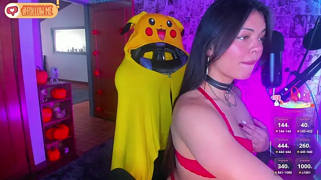 Snapshot of Meli_Pixel chatting on 6, 10, 2025 Meli Pixel online show from 6, 10, 2025