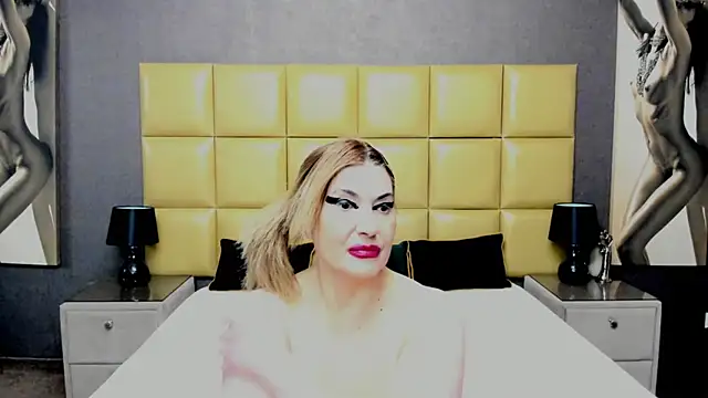 Snapshot of KiraLeila chatting on 10, 2, 2025 KiraLeila online show from 10, 2, 2025