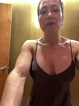 Snapshot of angelitasexy81 chatting on 7, 7, 2026 angelitasexy81 online show from 7, 7, 2026