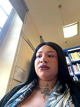 Snapshot of IamSashaLuv chatting on 1, 10, 2025 IamSashaLuv online show from 1, 10, 2025