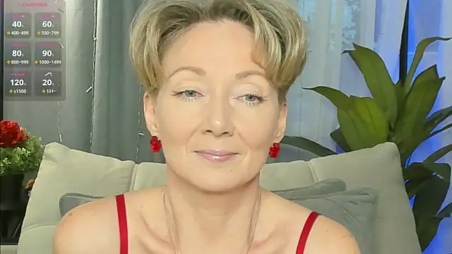 Snapshot of AkexandraFix chatting on 2, 2, 2026 AkexandraFix online show from 2, 2, 2026