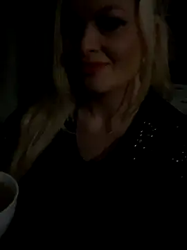 Snapshot of Lisavontease chatting on 3, 12, 2024 Lisavontease online show from 3, 12, 2024