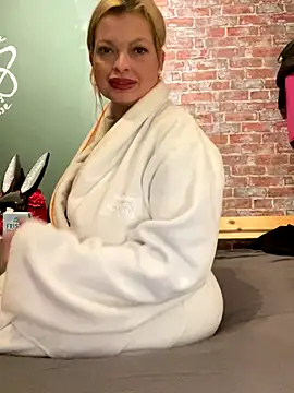 Lisavontease online show from 21, 12, 2025