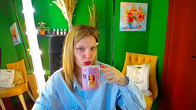 MaryHiggins online show from 22, 2, 2025