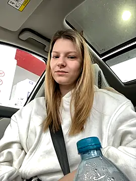 MaryHiggins online show from 24, 10, 2025