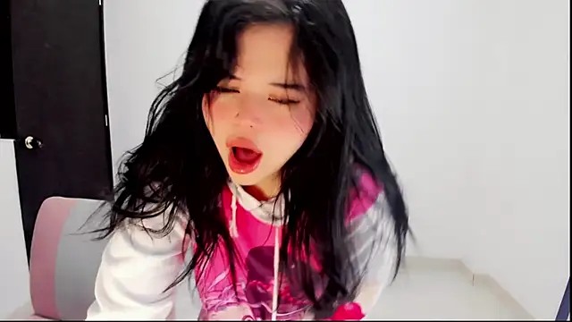 ariakyubi online show from 24, 12, 2024