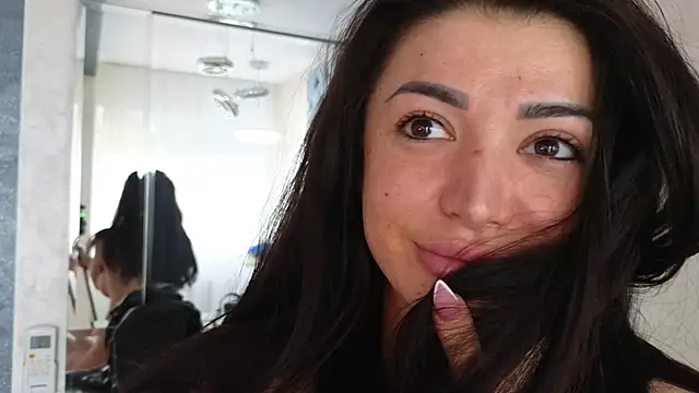 Theowonder online show from 17, 3, 2025