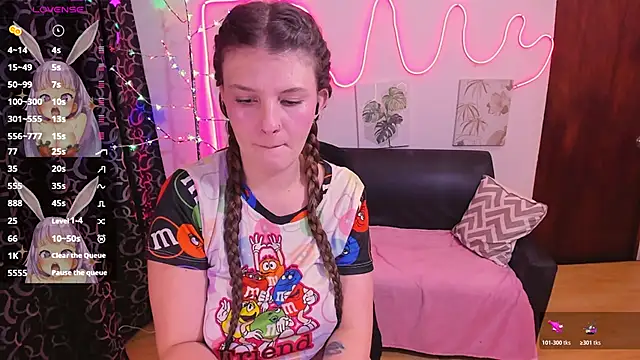 MillySandlerr online show from 21, 12, 2025