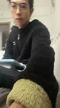 CrytinaSissyCrossdress online show from 16, 11, 2025