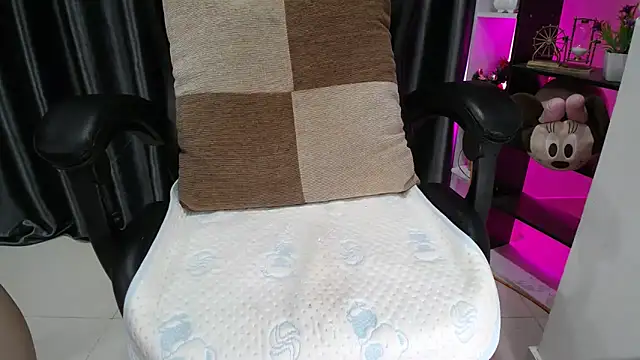 Yuki-yio online show from 30, 9, 2025