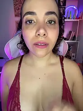 Snapshot of Emma_Wish chatting on 5, 11, 2025 Emma Wish online show from 5, 11, 2025