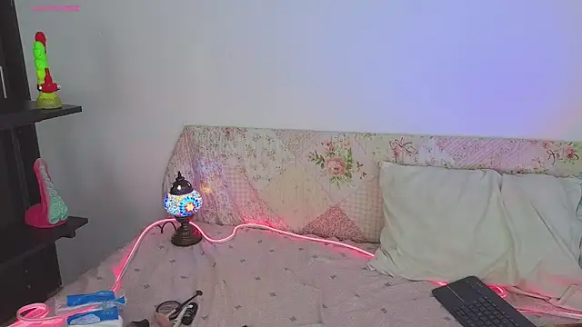 Snapshot of Emma_Wish chatting on 25, 2, 2026 Emma Wish online show from 25, 2, 2026