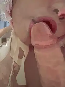 seraphine23 online show from 22, 2, 2025