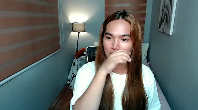 MoaningKylie online show from 9, 1, 2025