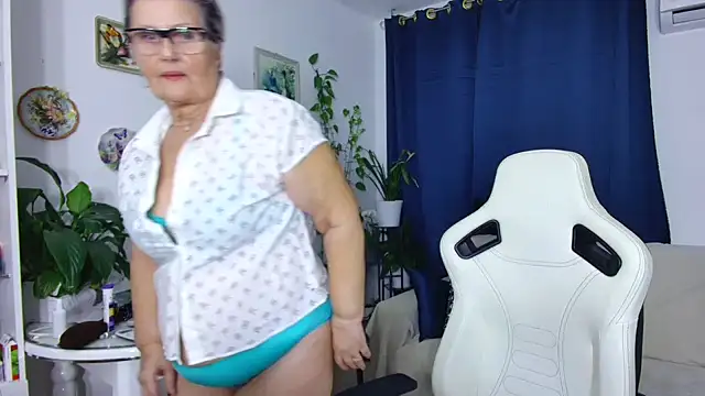 Selenna57 online show from 7, 2, 2026