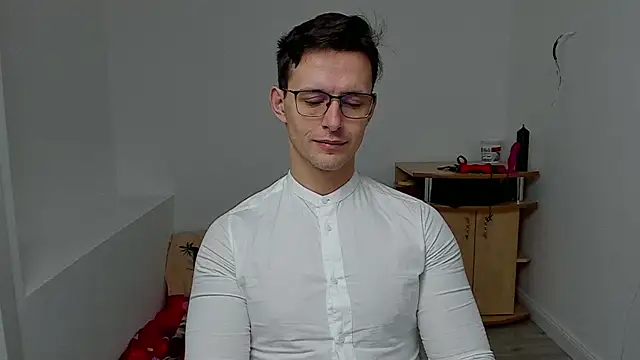 sexxymuscles4u online show from 13, 1, 2025