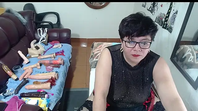 Snapshot of angelitolove727 chatting on 5, 12, 2024 angelitolove727 online show from 5, 12, 2024