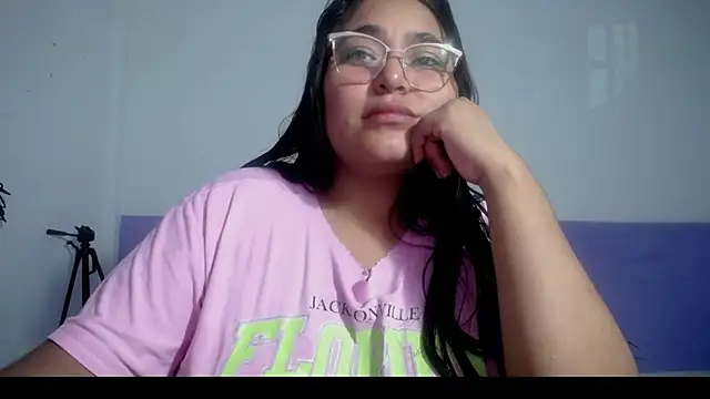 Snapshot of sirena_15 chatting on 21, 5, 2026 sirena 15 online show from 21, 5, 2026