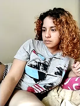 Snapshot of EmmaMelissa0521 chatting on 13, 12, 2025 EmmaMelissa0521 online show from 13, 12, 2025