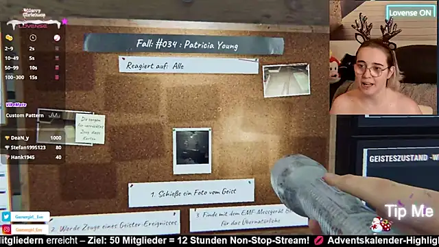 Snapshot of GamerGirl_Eve chatting on 14, 12, 2024 GamerGirl Eve online show from 14, 12, 2024