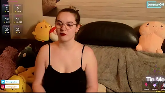 Snapshot of GamerGirl_Eve chatting on 6, 2, 2025 GamerGirl Eve online show from 6, 2, 2025