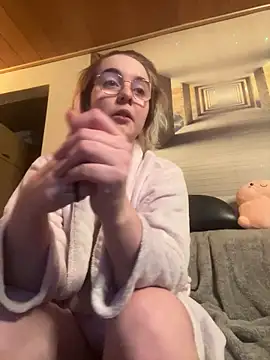 Snapshot of GamerGirl_Eve chatting on 7, 2, 2025 GamerGirl Eve online show from 7, 2, 2025