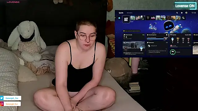 Snapshot of GamerGirl_Eve chatting on 6, 3, 2025 GamerGirl Eve online show from 6, 3, 2025