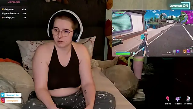 Snapshot of GamerGirl_Eve chatting on 8, 3, 2025 GamerGirl Eve online show from 8, 3, 2025