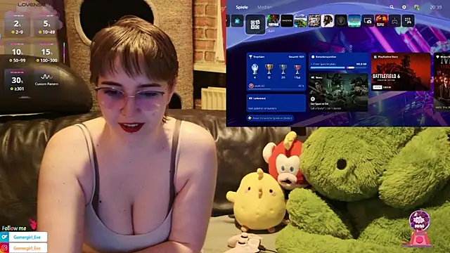 Snapshot of GamerGirl_Eve chatting on 9, 10, 2025 GamerGirl Eve online show from 9, 10, 2025