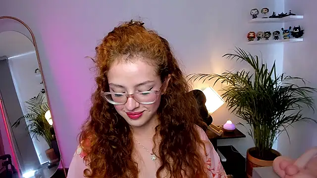 Cassandra Caiin online show from 22, 1, 2025