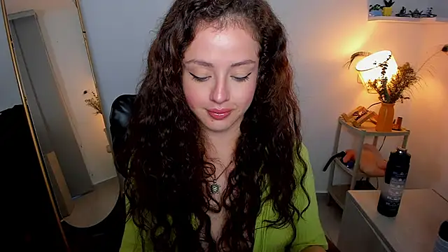 Cassandra Caiin online show from 23, 11, 2025