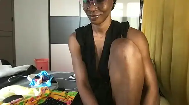 Snapshot of choco_petite chatting on 17, 3, 2025 choco petite online show from 17, 3, 2025