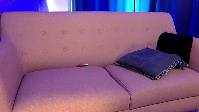 Snapshot of Liam_V chatting on 4, 11, 2025 Liam V online show from 4, 11, 2025