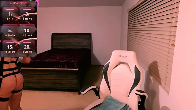 britteebee online show from 4, 4, 2026