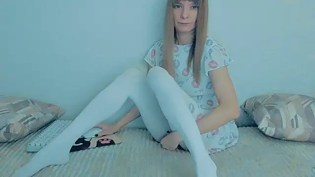 Snapshot of YourCaramel chatting on 2, 11, 2025 YourCaramel online show from 2, 11, 2025