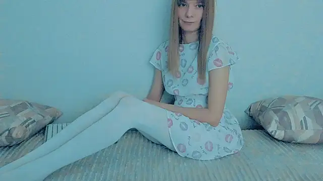 Snapshot of YourCaramel chatting on 3, 11, 2025 YourCaramel online show from 3, 11, 2025