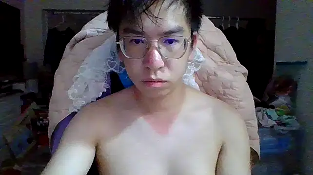 Snapshot of charlie_xdd chatting on 4, 3, 2025 charlie xdd online show from 4, 3, 2025