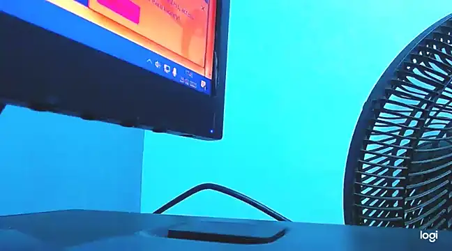 cositarrica xxx online show from 25, 2, 2025