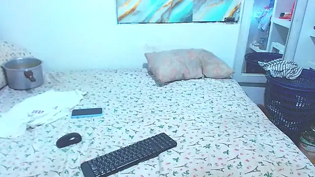 Snapshot of cositarrica_xxx chatting on 4, 6, 2026 cositarrica xxx online show from 4, 6, 2026
