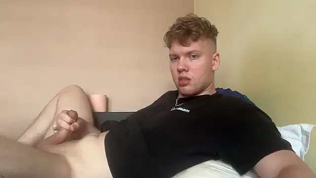 sexybooii6968 online show from 2, 7, 2026