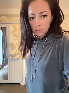 kymii online show from 26, 10, 2025