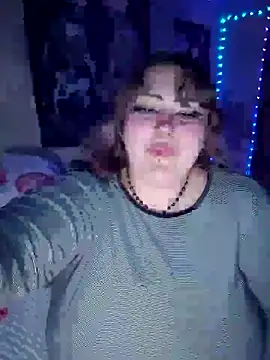 Cutegothcrybabyx online show from 3, 10, 2025