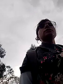 Simone Miller online show from 10, 2, 2025