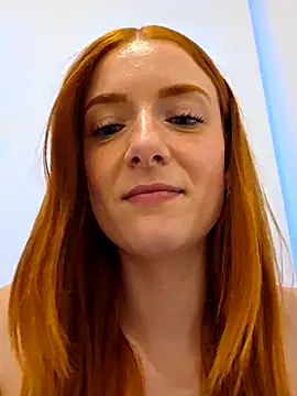 Evelyn Jade online show from 13, 9, 2025