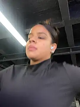 trianawhite online show from 24, 2, 2025