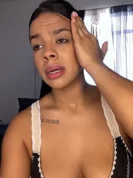 trianawhite online show from 4, 10, 2025