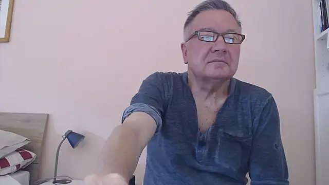 YOU6me online show from 19, 9, 2025