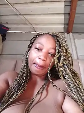 Snapshot of winterqueenx chatting on 30, 5, 2026 winterqueenx online show from 30, 5, 2026