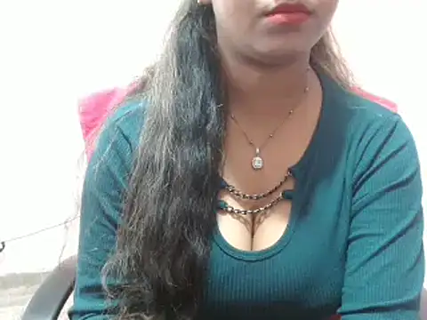 LovingPihu online show from 13, 2, 2025